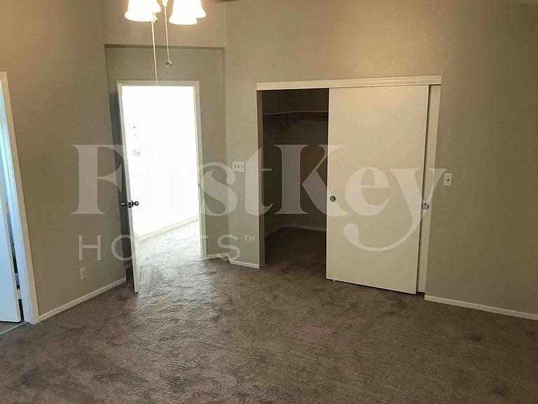 9348 Copper Villa Ct — Photo 10