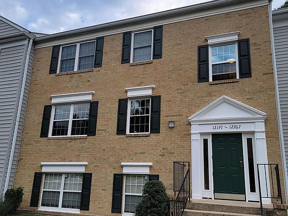 3rd image of 12203 Chaucer Ln #12203