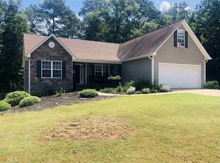 151 Laurel Ln, Social Circle, GA 30025