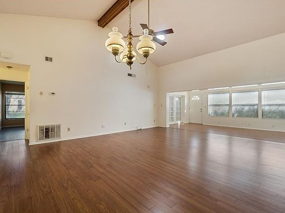 3rd image of 801 Westwind Ln