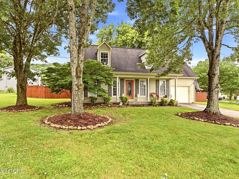 1st image of 700 Whittmore Ln
