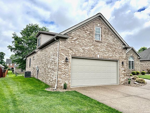 2nd image of 4344 Wynbrooke Dr
