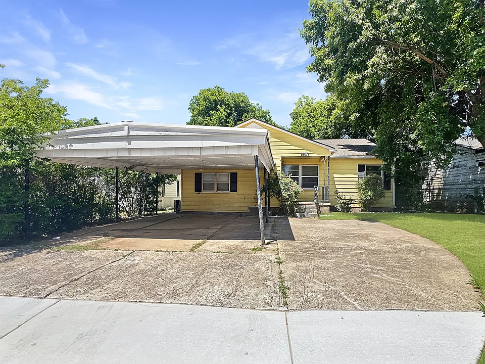 1907 NW Lindy Ave