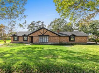 193 Ridgewood St, Bridge City, TX 77611