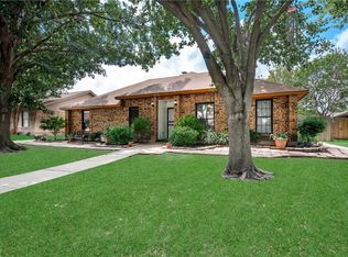 1317 Oxford Pl, Mesquite, TX 75149