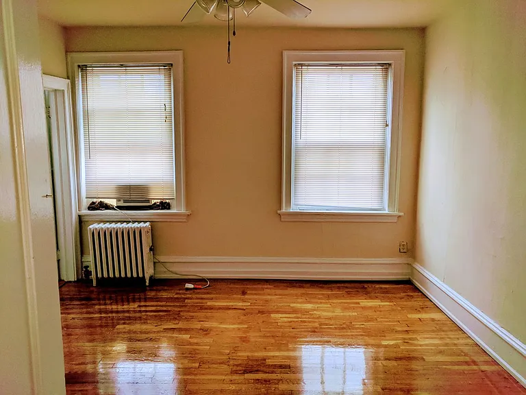 2832 Monument Ave.* — Photo 20