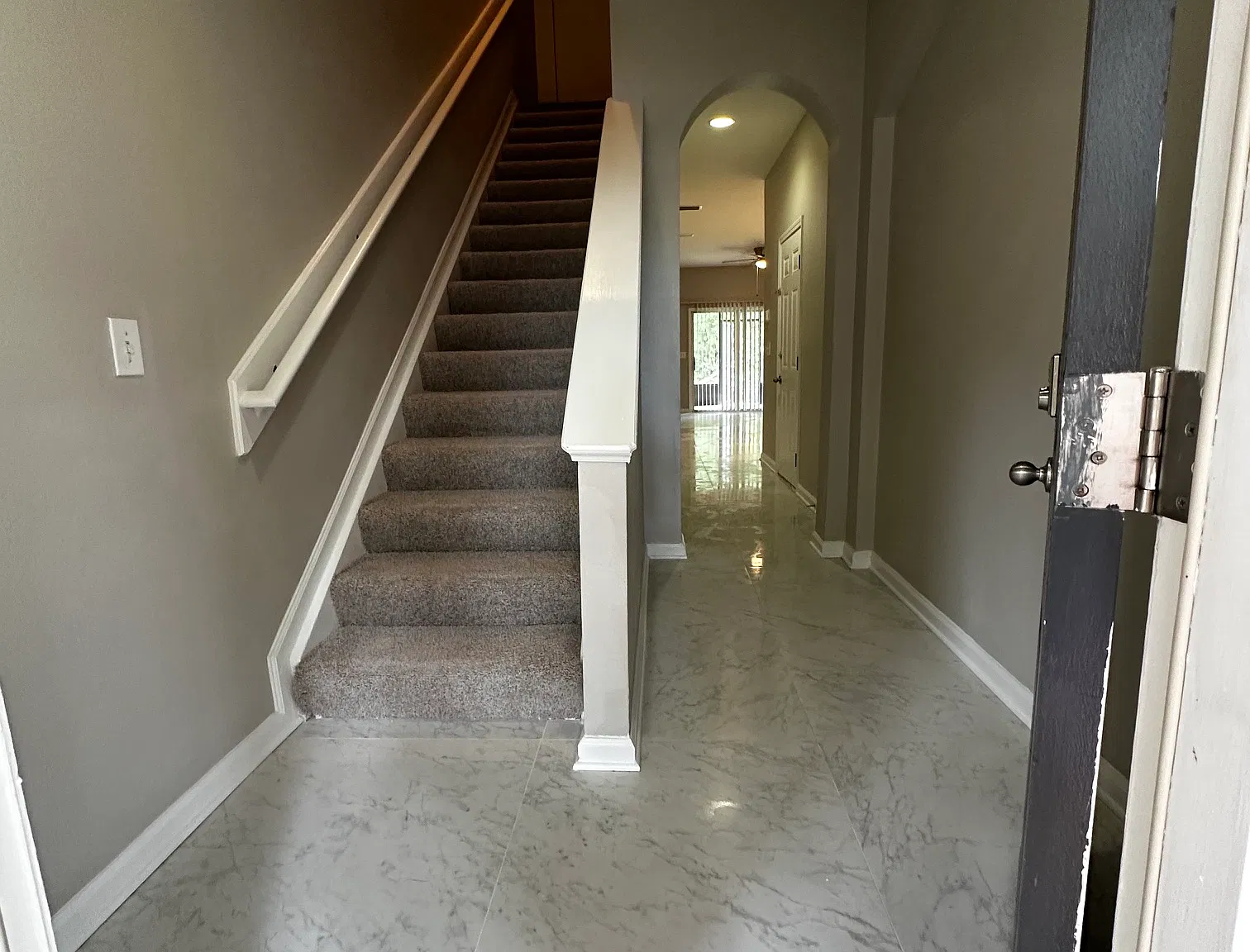 3 bed, 1480 sqft, $2,200 — Photo 3