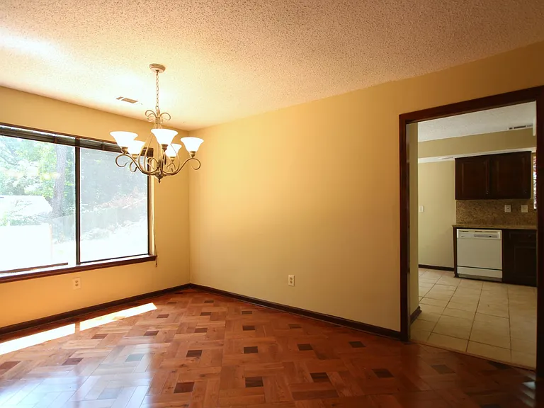 803 Bayliss Dr — Photo 12