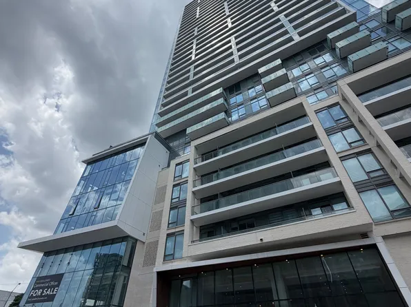 8 Olympic Garden Dr, Toronto, ON