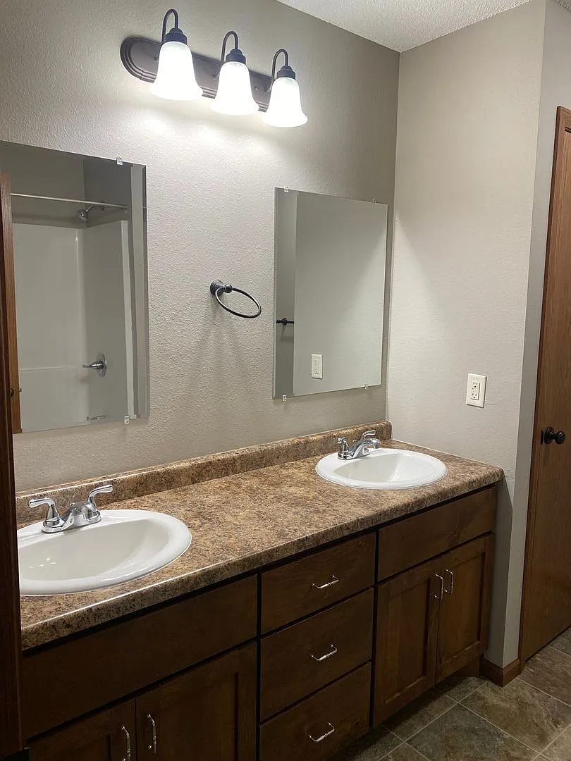 3 Bedroom 1.5 Bath Townhome in Sauk Rapids! — Photo 3