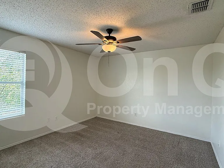 4937 Parkview Hills Ln — Photo 7