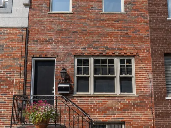 2552 S Sartain St, Philadelphia, PA 19148