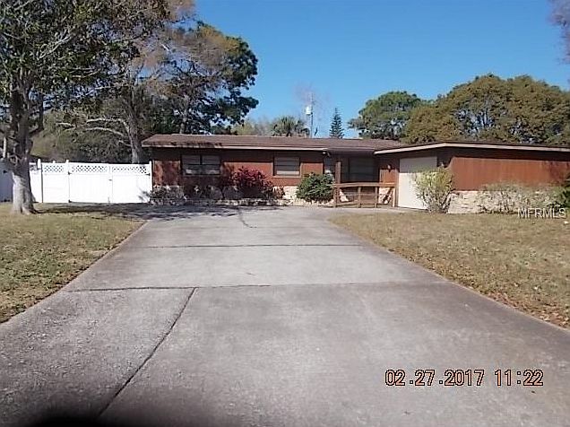 1st image of 8696 Pelican Ln