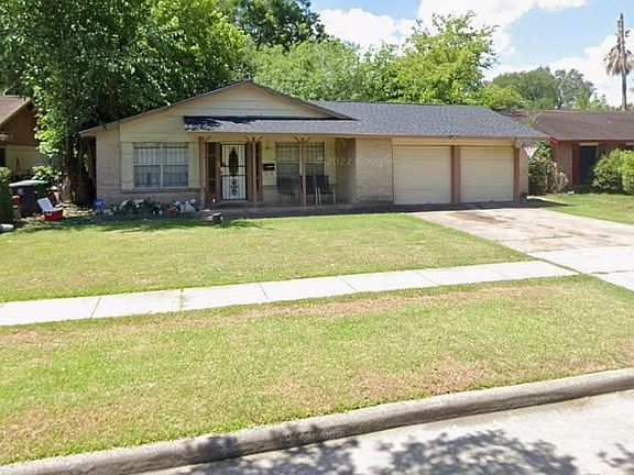 2nd image of 3931 Rosebud Dr