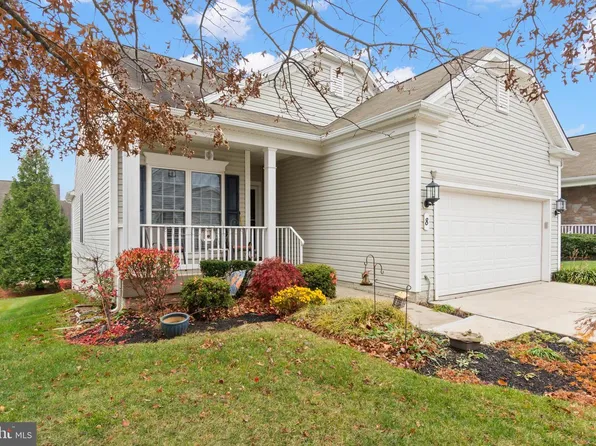 8 Hayride Ln #222, Taneytown, MD 21787