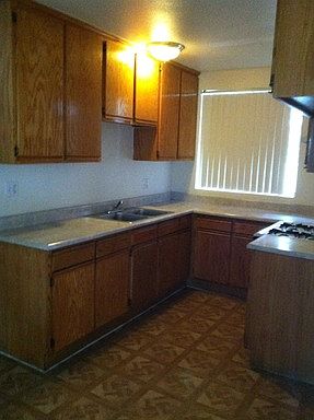 5th image of 652 W Vesta St APT F