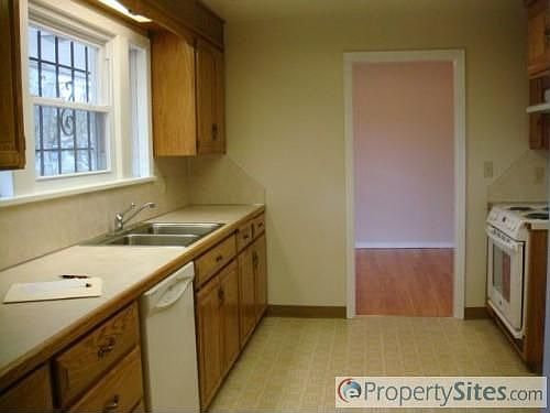 2nd image of 8930 Gravelly Lake Dr SW
