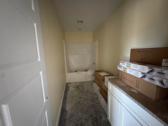4th image of 4535 Easy St