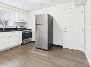 45 Alabama Ave APT 2C, Warwick, RI 02888
