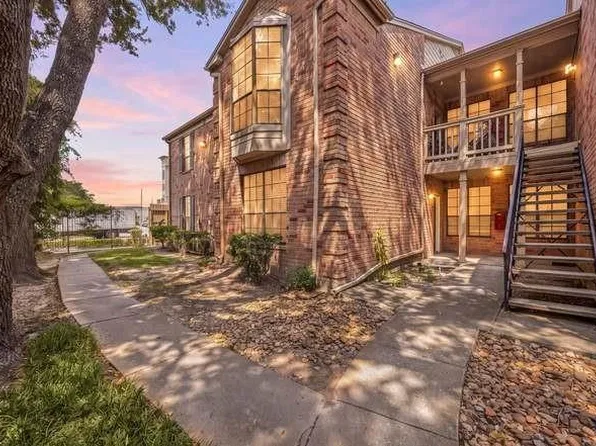 2255 Braeswood Park Dr, Houston, TX
