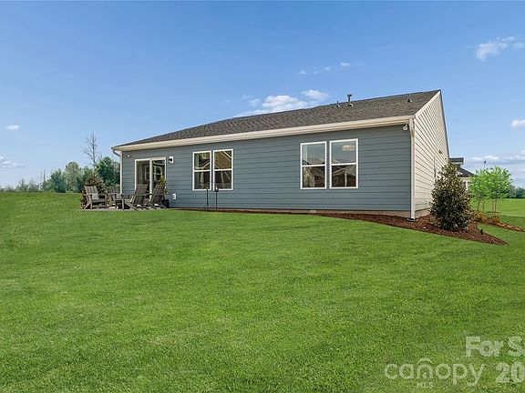 3rd image of 1492 Ardmore Dr