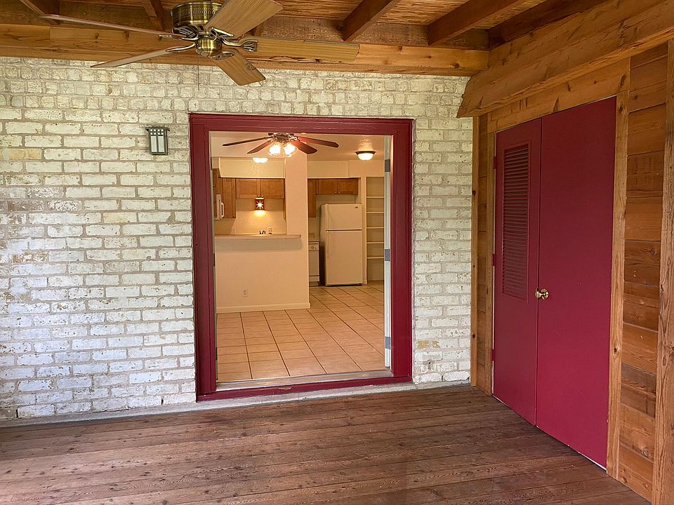 1st image of 2804 Westhill Dr APT 102