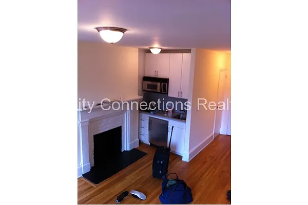 Rented by City Connections Realty | media 20