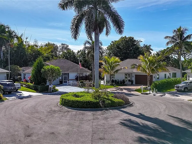 2515 Royal Palm Ct — Photo 30