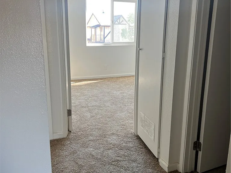 454 E Avenue Q3 #8 — Photo 20