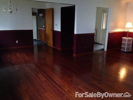 4th image of 330 Bennett Dr