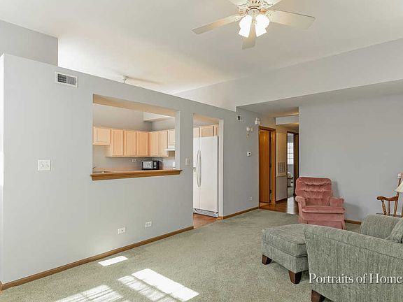 5th image of 520 E Victoria Cir #520