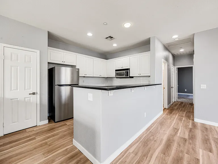 36309 Grazia Way — Photo 5