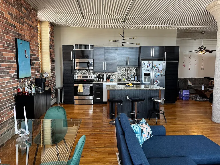 2261 Blake St #4E — Photo 6