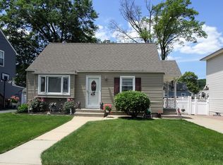 56 Elm Hill Rd, Clifton, NJ 07013