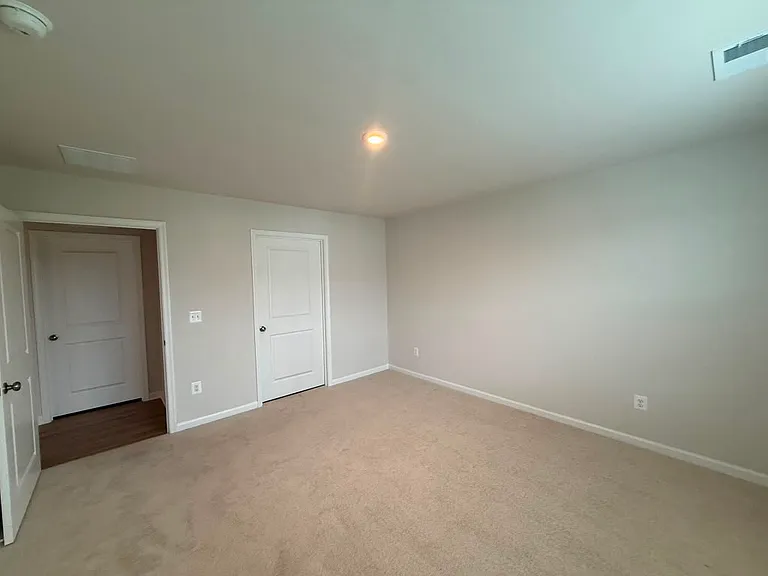 106 Empire Ln — Photo 6