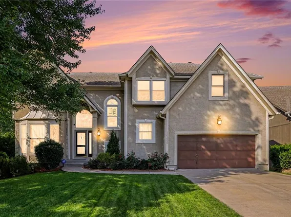 14308 Mackey St, Overland Park, KS 66223