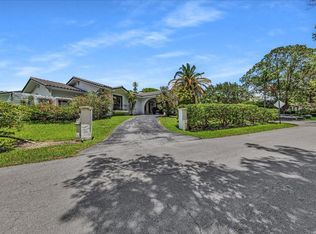 5901 SW 136th St, Pinecrest, FL 33156