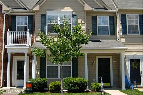 2nd image of 303 Leontyne Pl