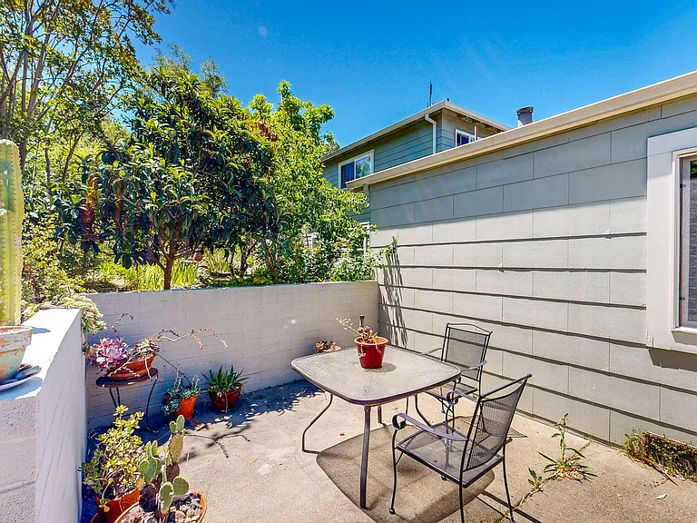4560 Sullivan Ct — Photo 55