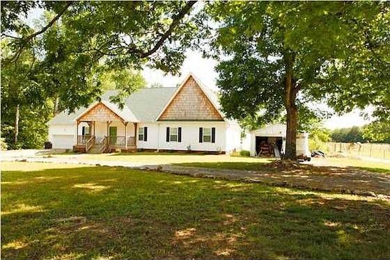 1st image of 2406 Mowbray Pike