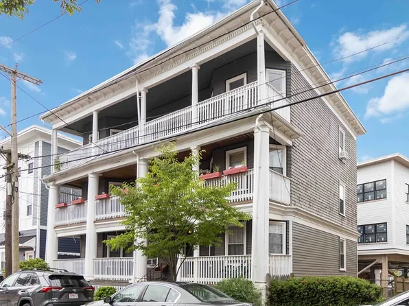 10 Beach Rd #1, Winthrop, MA 02152