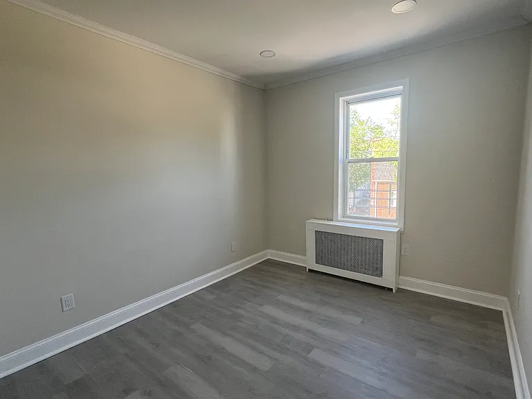 29 Laurel Ave #2 — Photo 3