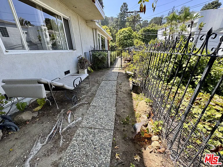 7756 Torreyson Dr #A — Photo 33