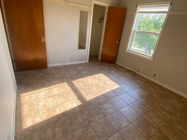 727 Stadium Dr #1 — Photo 5