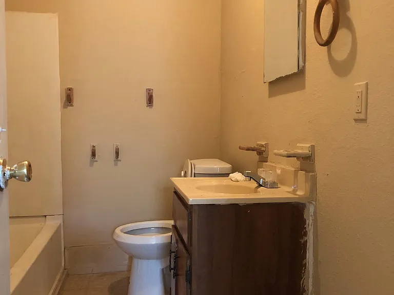 1724 Keith St — Photo 12