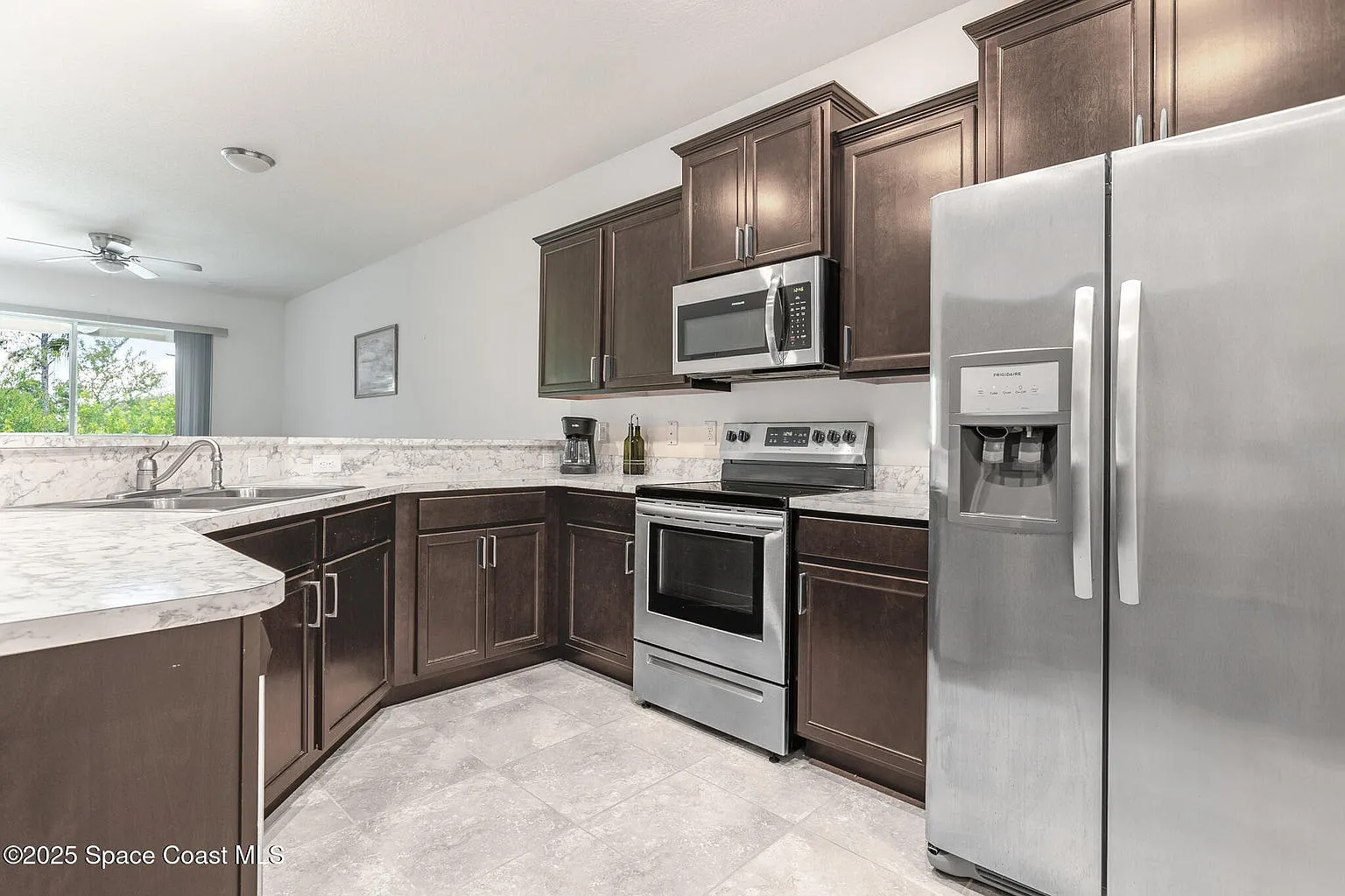 560 Remington Green Dr SE, 103 - 1 — Photo 2