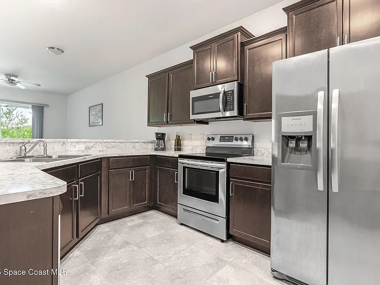 560 Remington Green Dr SE #1-103 — Photo 2