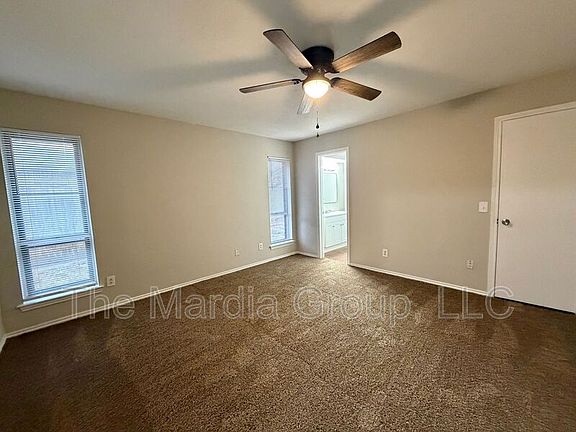 3rd image of 2744 S Cypress Cir