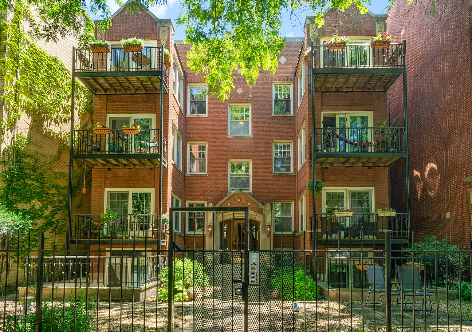 2 bed, 1600 sqft, $5,000 — Photo 1