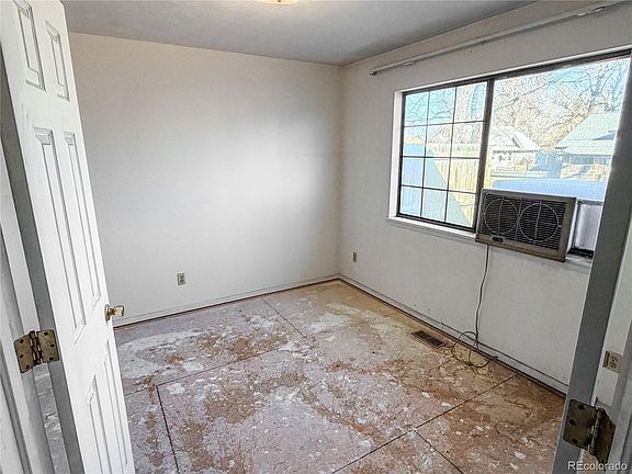 5th image of 4006 Ames Street